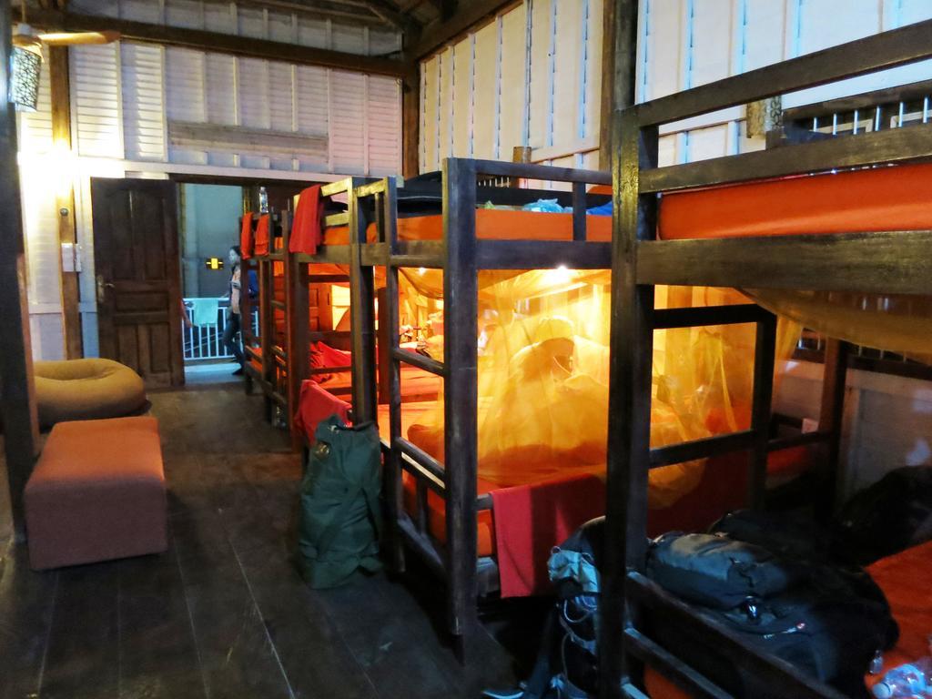 Boutique Dormitory Kochi-Ke Siem Reap Rum bild